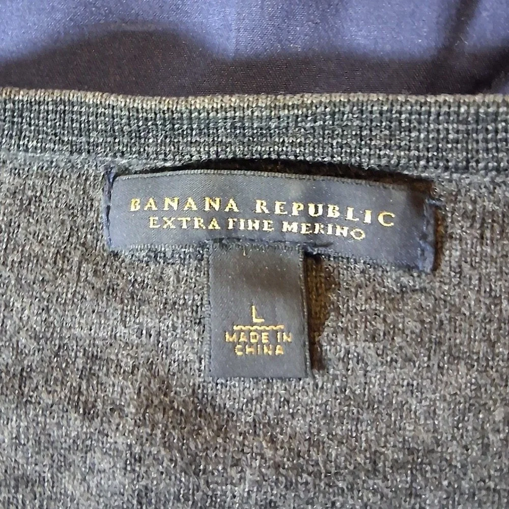 Banana Republic Mens Extra Fine Merino Wool Crewneck Sweater Gray Large